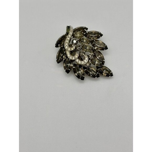 Vintage Weiss Brooch, Grey Rhinestones W/Scrolling Clear Rhinestones, Book Piece - Picture 7 of 11